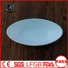 White ceramic oval salad bowls for restaurant